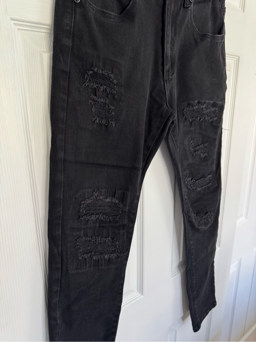 Waimea Distressed Black Men's Skinny Jeans - Picture 4 of 12